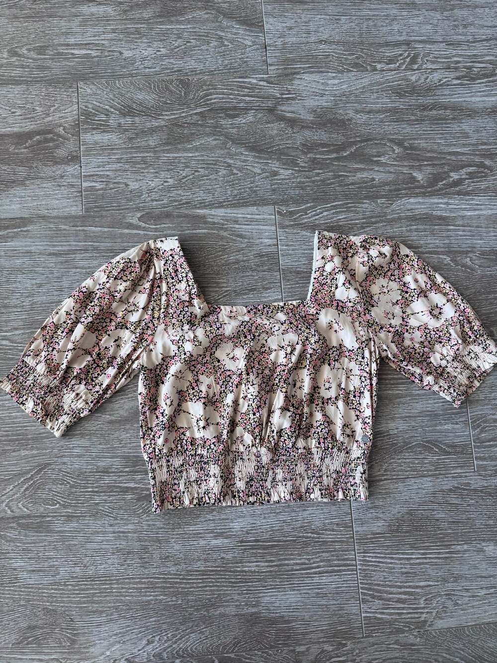 Roxy size Small top